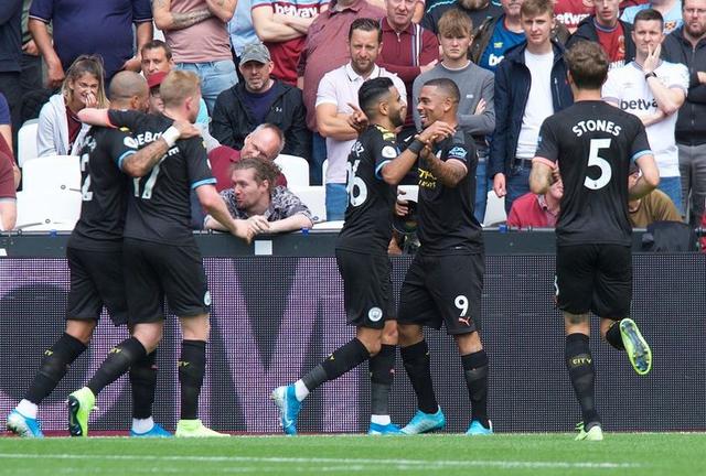  曼城控球碾压对手，轻松击败西汉姆联取三分